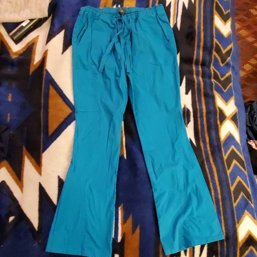 Jaanuu scrub pants
